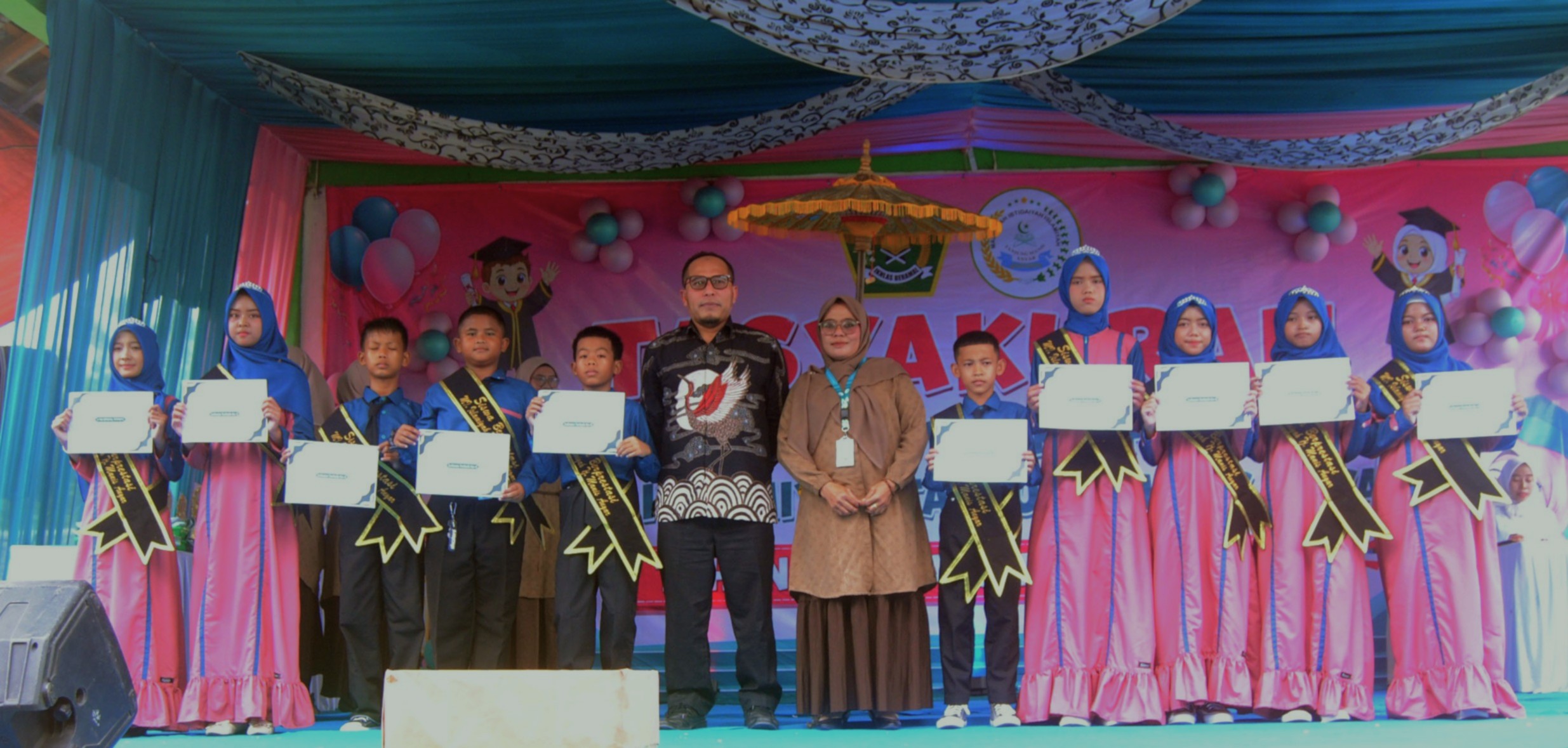 MI Islamiyah Tanjung Manis Umumkan 10 Siswa Terbaik Lulusan Tahun Ajaran 2025/2026